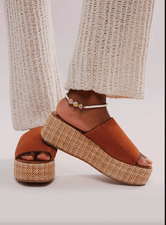 Free People Harbor Raffia Flatform