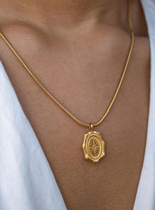  Alco The Alchemy Necklace